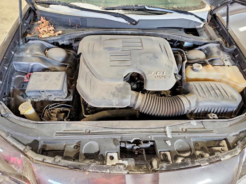 Photo 11 from auction – 2016 CHRYSLER 300 S with VIN 2C3CCAGGXGH296300
