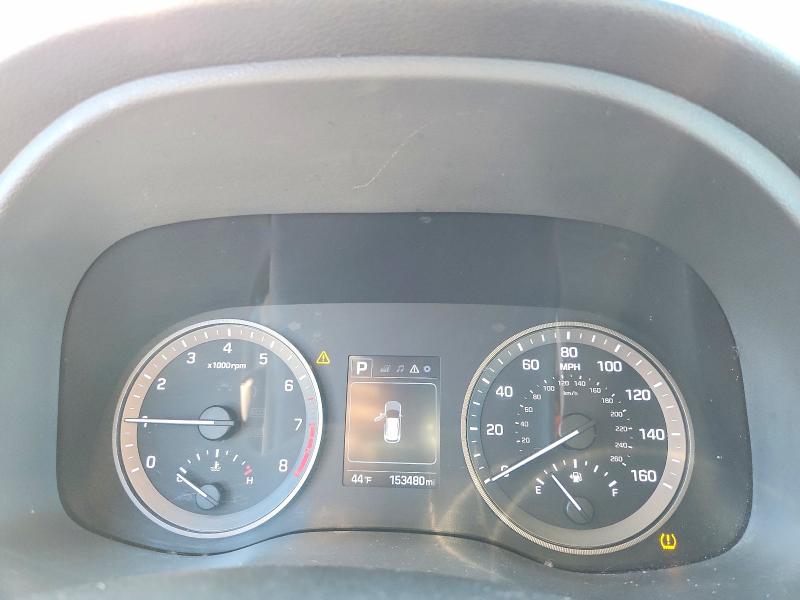 Photo 9 from auction – 2017 HYUNDAI TUCSON with VIN KM8J3CA24HU379517