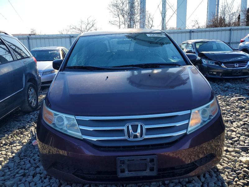 Photo 5 from auction – 2013 HONDA ODYSSEY EX with VIN 5FNRL5H41DB082461