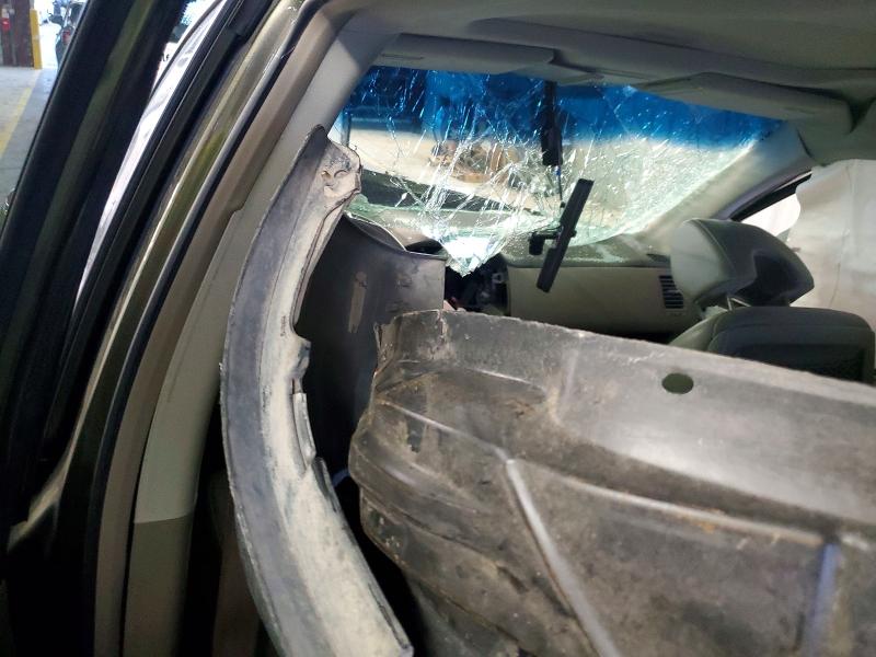 Photo 8 from auction – 2006 HONDA PILOT with VIN 5FNYF18586B028047