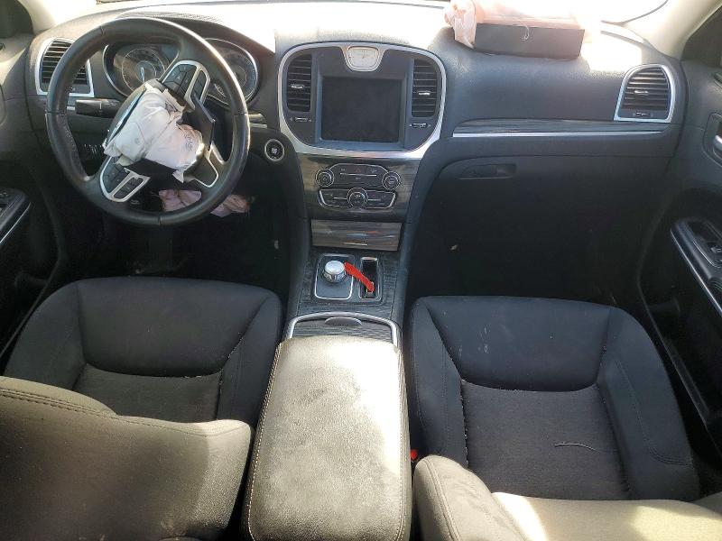 Photo 8 from auction – 2020 CHRYSLER 300 TOURIN with VIN 2C3CCARG1LH233688
