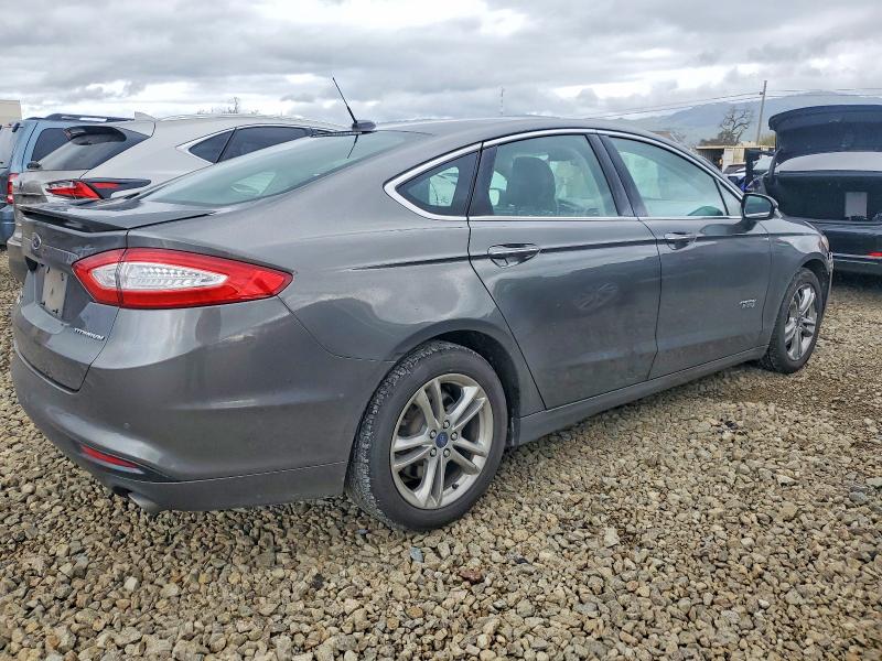 Photo 3 from auction – 2016 FORD FUSION TIT with VIN 3FA6P0SU8GR166370
