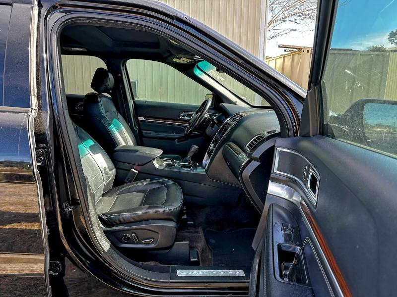 Photo 5 from auction – 2016 FORD EXPLORER L with VIN 1FM5K7F87GGA70291