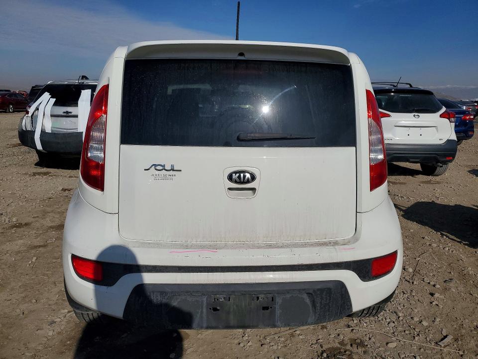 Photo 6 from auction – 2013 KIA SOUL with VIN KNDJT2A69D7530328