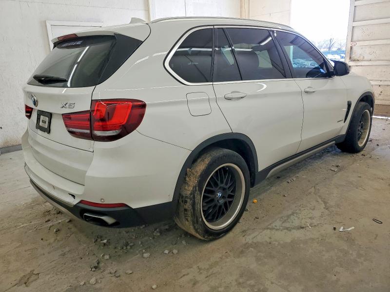 Photo 3 from auction – 2018 BMW X5 SDRIVE3 with VIN 5UXKR2C54J0Z19887
