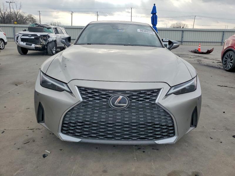 Photo 5 from auction – 2022 LEXUS IS 300 with VIN JTHDA1D22N5118446