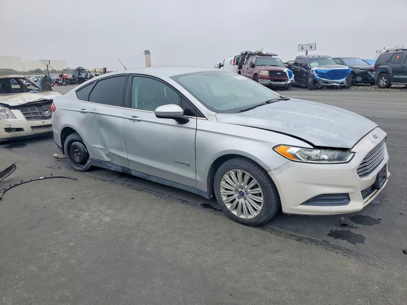 Photo 4 from auction – 2016 FORD FUSION S H with VIN 3FA6P0UU7GR285105