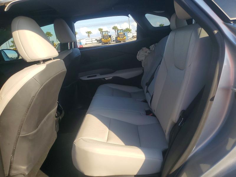 Photo 10 from auction – 2023 LEXUS RX with VIN JTJCHMAA1P2005546