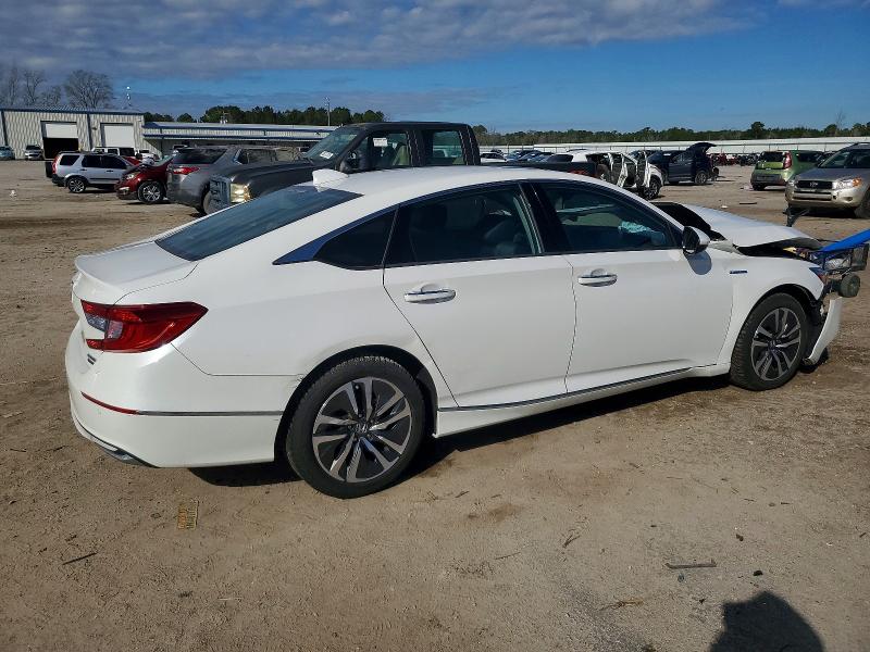 Photo 3 from auction – 2019 HONDA ACCORD with VIN 1HGCV3F92KA017869