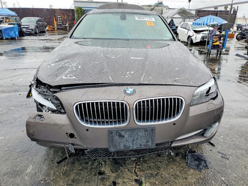 Photo 5 from auction – 2011 BMW 535 I with VIN WBAFR7C56BC608006