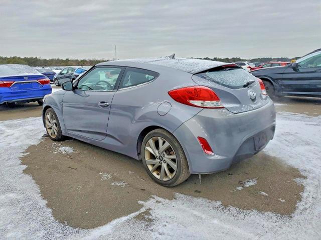 Photo 2 from auction – 2016 HYUNDAI VELOSTER with VIN KMHTC6AD1GU267302