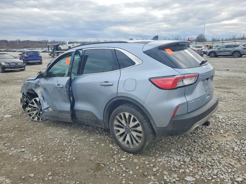 Photo 2 from auction – 2022 FORD ESCAPE with VIN 1FMCU9DZ0NUB27941