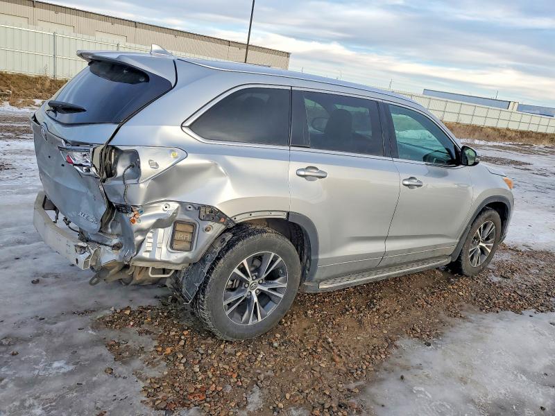 Photo 3 from auction – 2016 TOYOTA HIGHLANDER with VIN 5TDJKRFH7GS317006