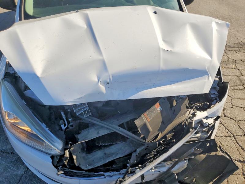 Photo 11 from auction – 2015 FORD FOCUS with VIN 1FADP3E23FL300315