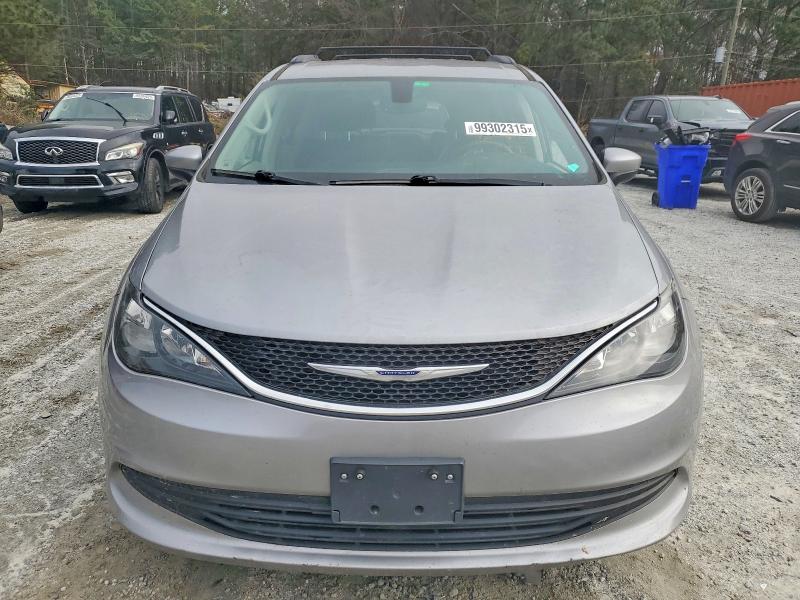 Photo 5 from auction – 2020 CHRYSLER VOYAGER with VIN 2C4RC1DG9LR286095