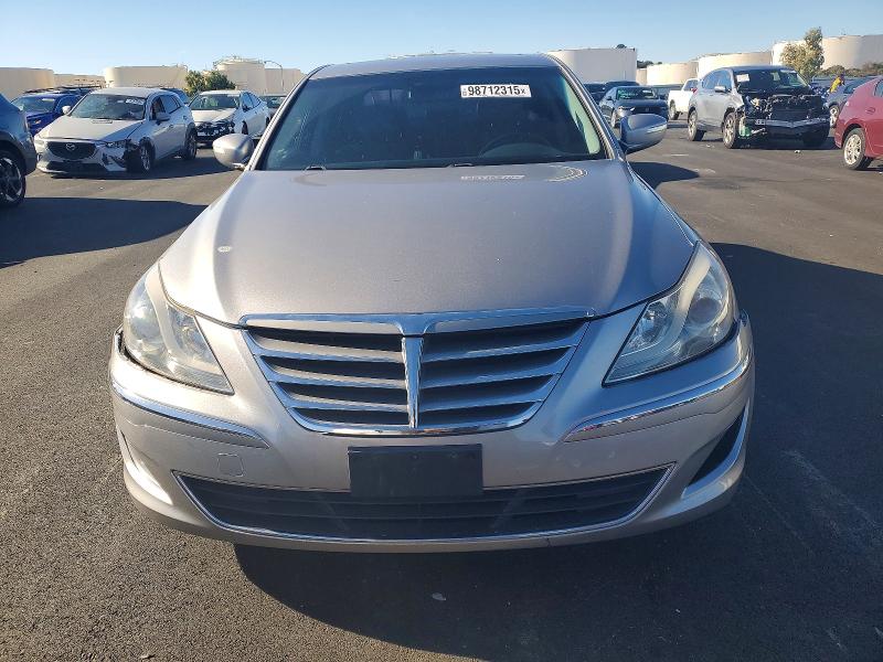 Photo 5 from auction – 2013 HYUNDAI GENESIS 3. with VIN KMHGC4DD1DU233387