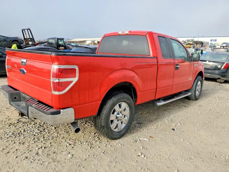 Photo 3 from auction – 2011 FORD F150 SUPER with VIN 1FTFX1CT0BFD02213