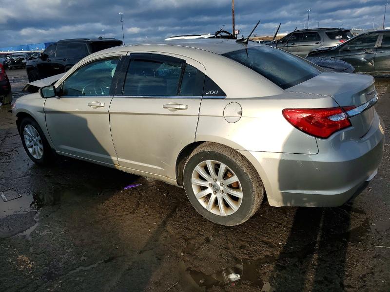 Photo 2 from auction – 2014 CHRYSLER 200 TOURIN with VIN 1C3CCBBB5EN186180
