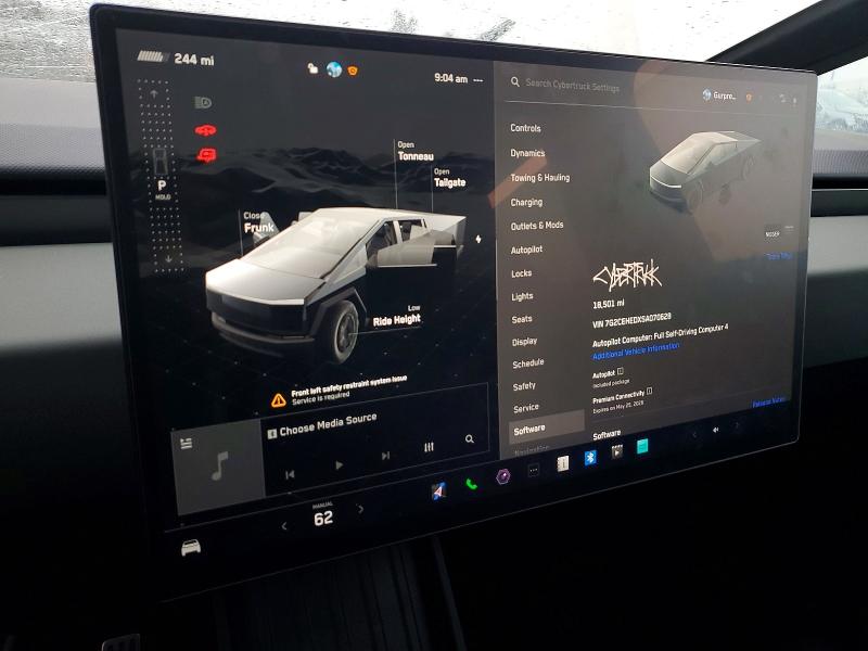 Photo 9 from auction – 2025 TESLA CYBERTRUCK with VIN 7G2CEHEDXSA070628