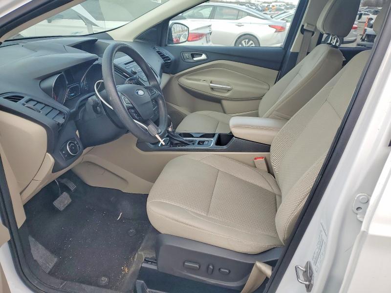 Photo 7 from auction – 2017 FORD ESCAPE SE with VIN 1FMCU0GD0HUC04565