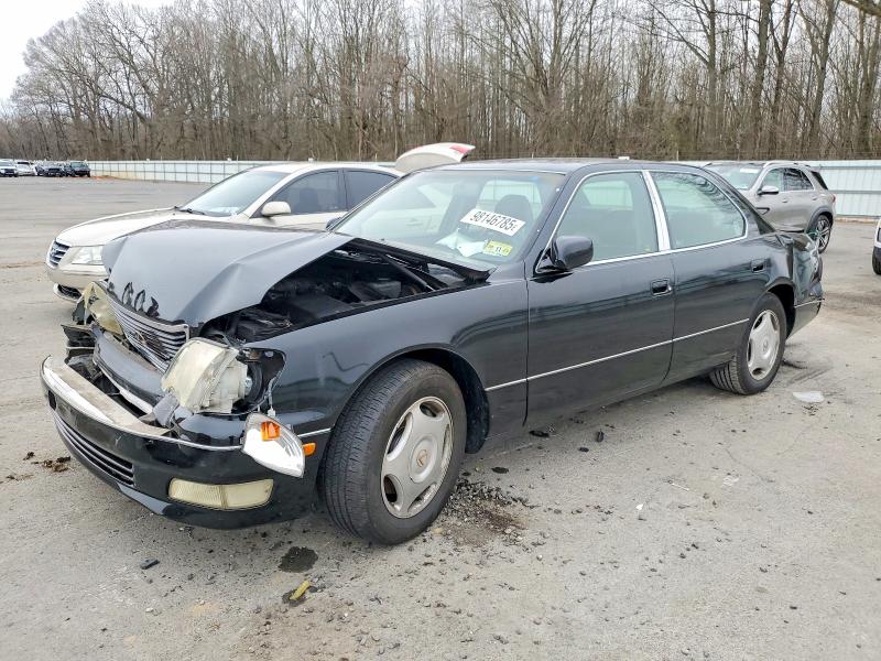 LEXUS LS 400 1998 with VIN JT8BH28F7W0121198 - Photo from auction