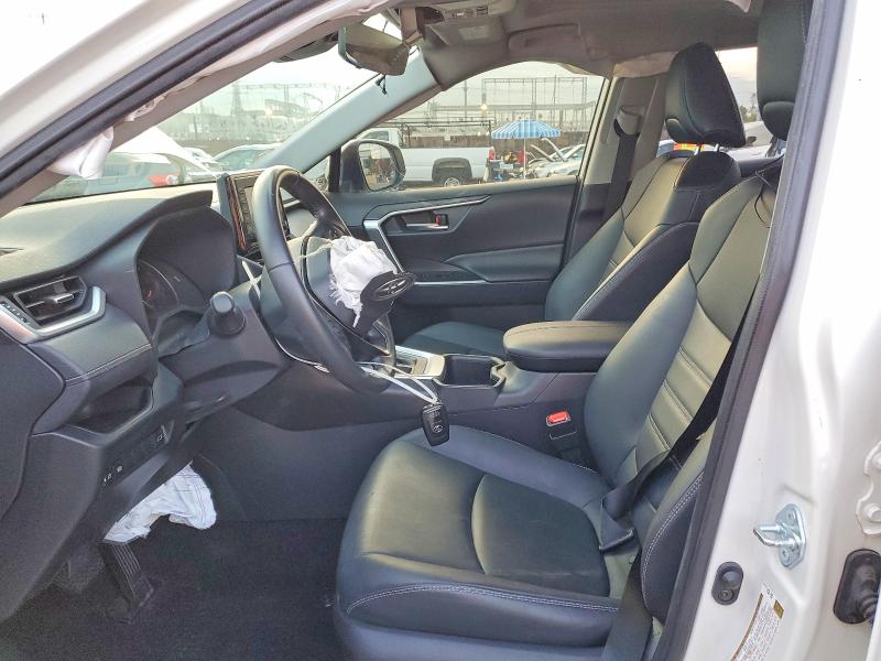 Photo 7 from auction – 2022 TOYOTA RAV4 XLE P with VIN JTMC1RFVXND086385