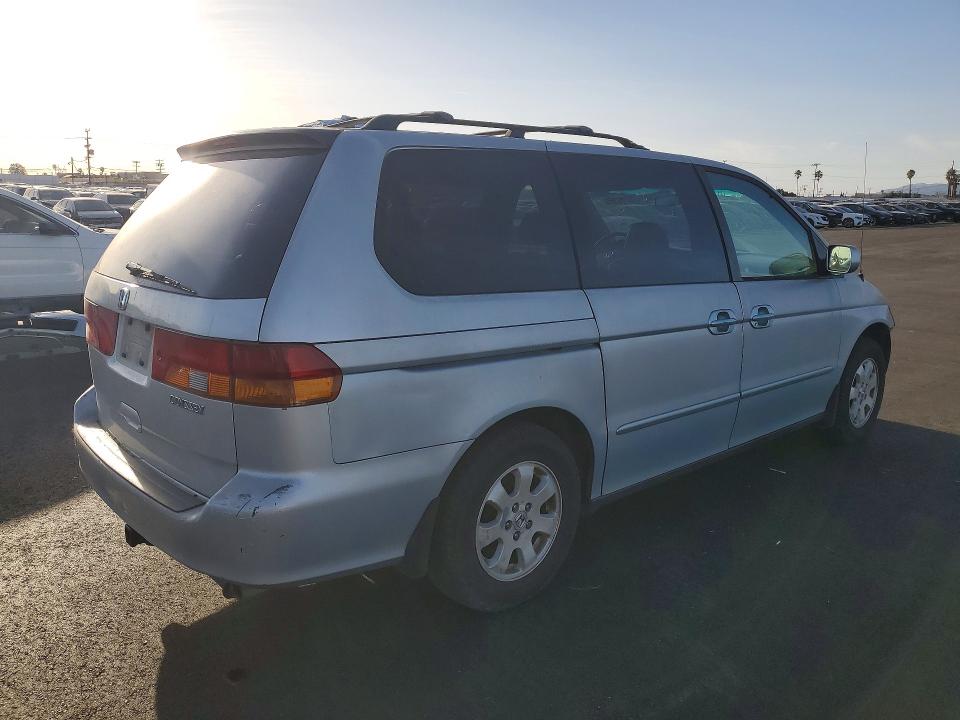 Photo 3 from auction – 2002 HONDA ODYSSEY with VIN 2HKRL18042H584689