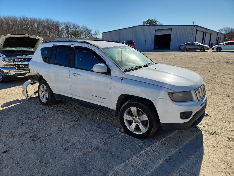 Photo 4 from auction – 2016 JEEP COMPASS with VIN 1C4NJCEA3GD640759