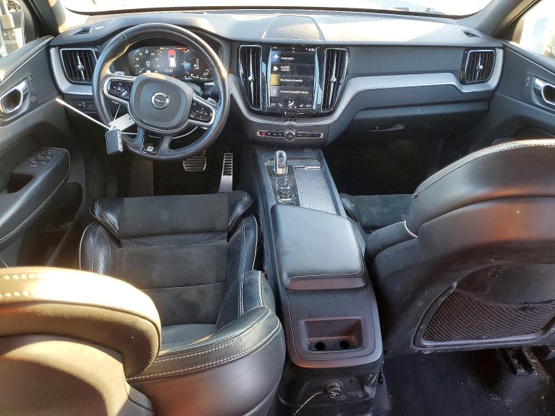 Photo 8 from auction – 2018 VOLVO XC60 with VIN YV4BR0DM5J1079718