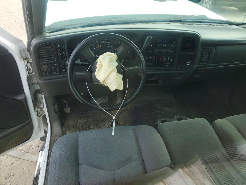 Photo 8 from auction – 2004 CHEVROLET SILVERADO with VIN 1GCEK14T84Z104926