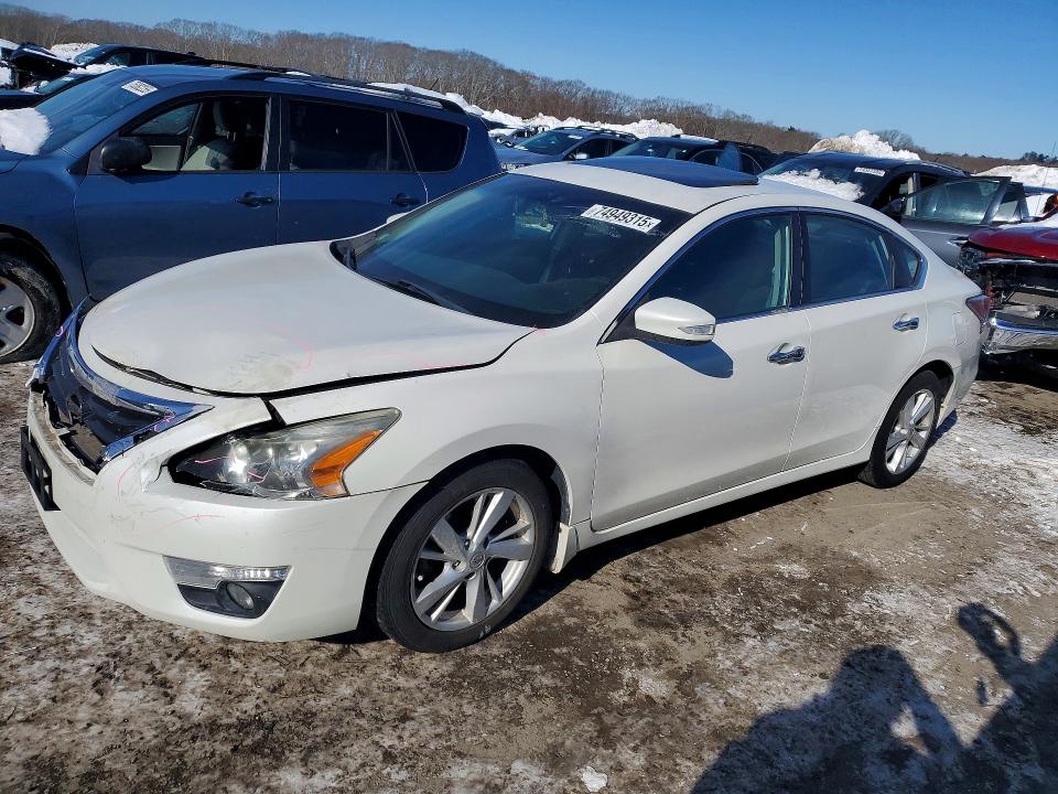 NISSAN ALTIMA 2.5 2014 with VIN 1N4AL3APXEC139492 - Photo from auction