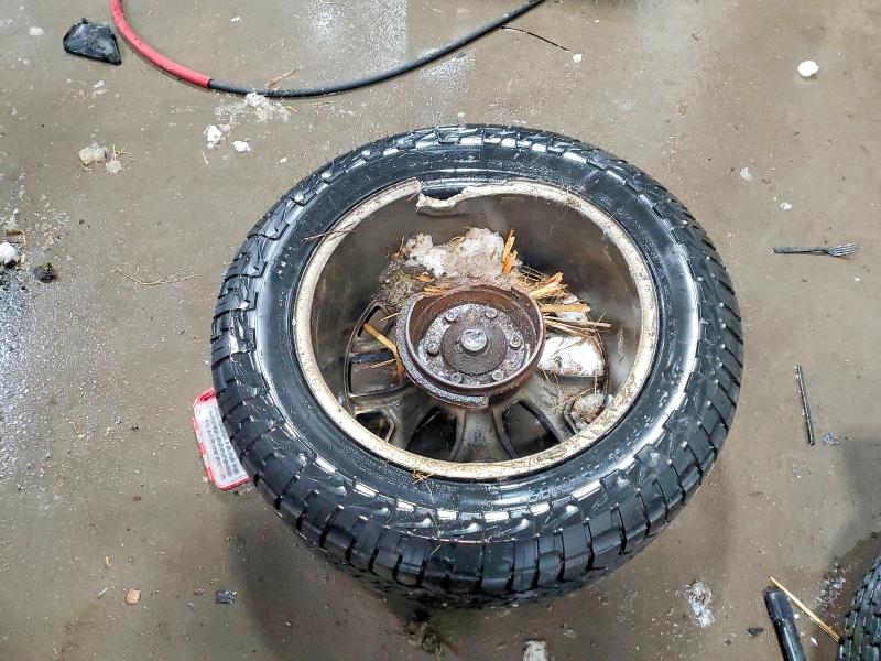Photo 12 from auction – 2014 GMC SIERRA K15 with VIN 3GTU2VEC7EG447939