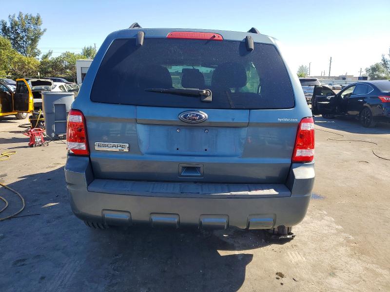 Photo 6 from auction – 2010 FORD ESCAPE with VIN 1FMCU0D74AKB79119