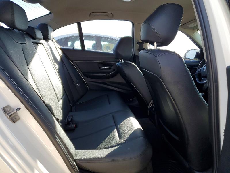 Photo 10 from auction – 2015 BMW 320 with VIN WBA3C3G58FNS73803