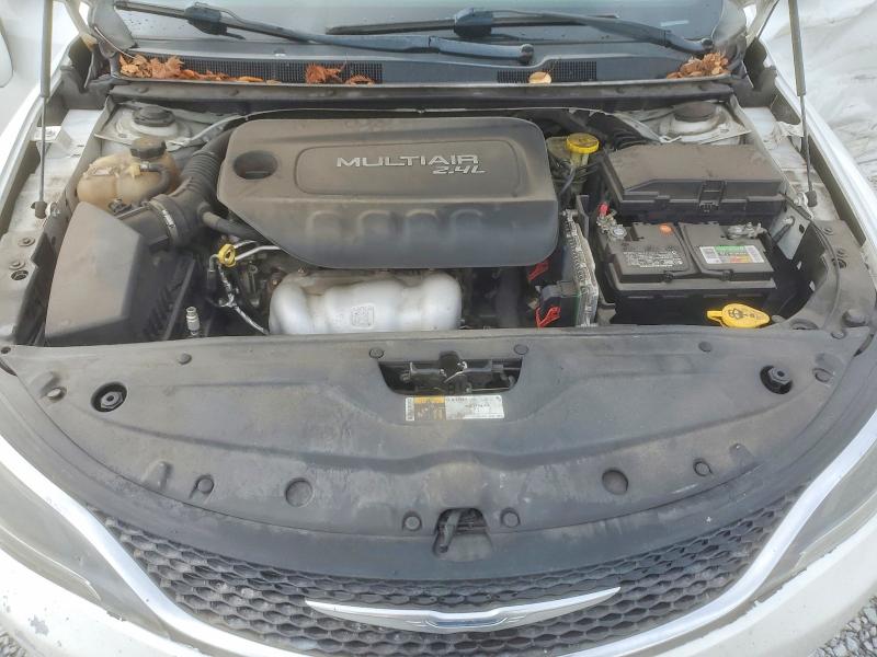 Photo 11 from auction – 2016 CHRYSLER 200 LIMITE with VIN 1C3CCCAB6GN148791