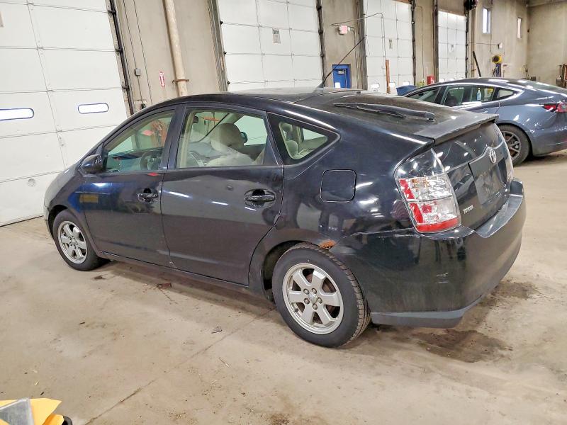 Photo 2 from auction – 2005 TOYOTA PRIUS with VIN JTDKB20U753011018
