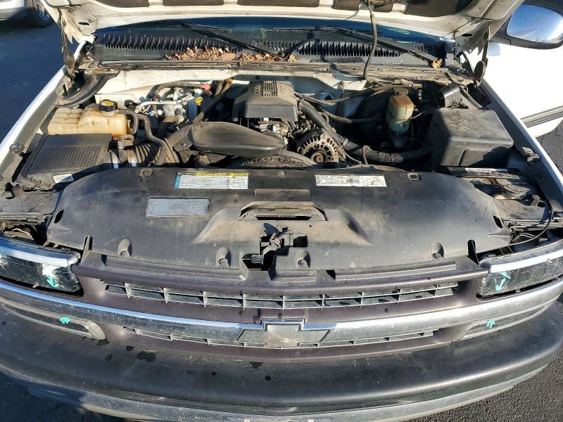 Photo 11 from auction – 2000 CHEVROLET SILVERADO with VIN 2GCEC19V0Y1388512