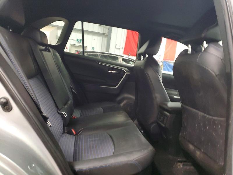 Photo 11 from auction – 2021 TOYOTA RAV4 XLE with VIN 2T3RWRFV2MW103693