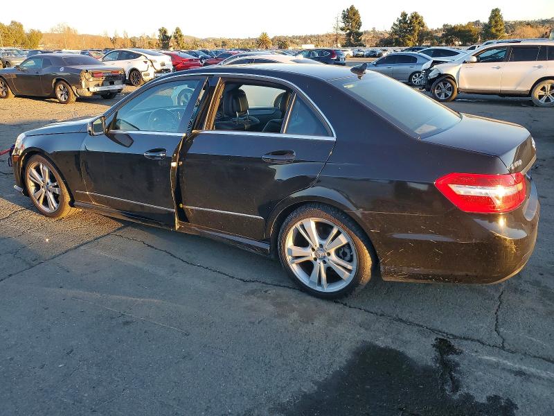 Photo 2 from auction – 2013 MERCEDES-BENZ E 350 with VIN WDDHF5KB7DA704943