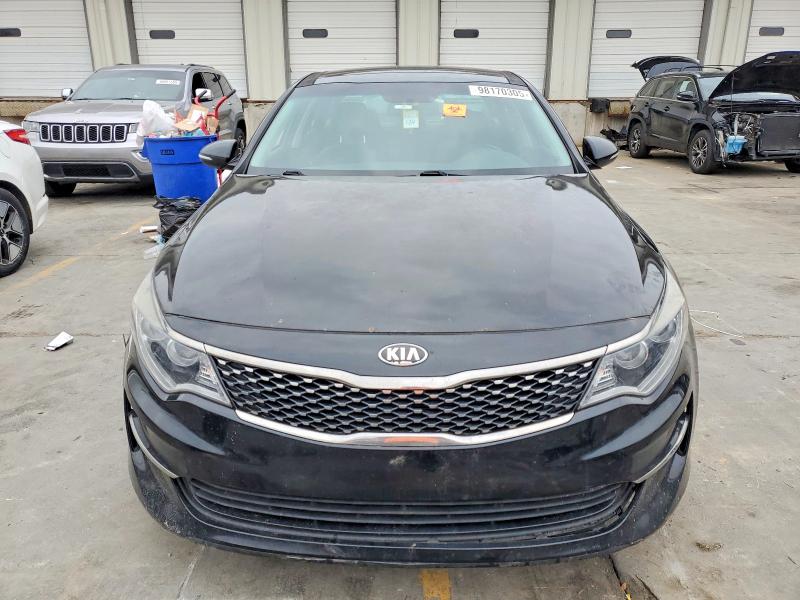 Photo 5 from auction – 2016 KIA OPTIMA EX with VIN 5XXGU4L37GG040536