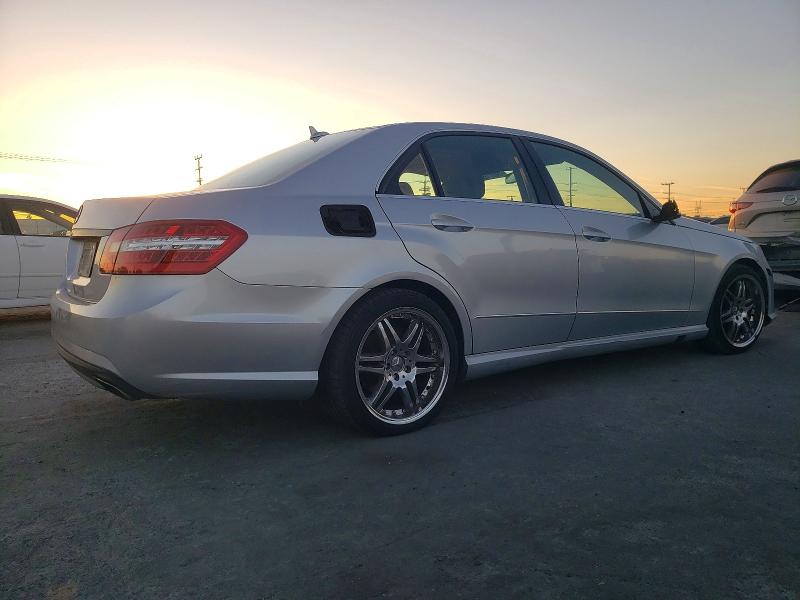 Photo 3 from auction – 2010 MERCEDES-BENZ E 350 with VIN WDDHF5GBXAA051769