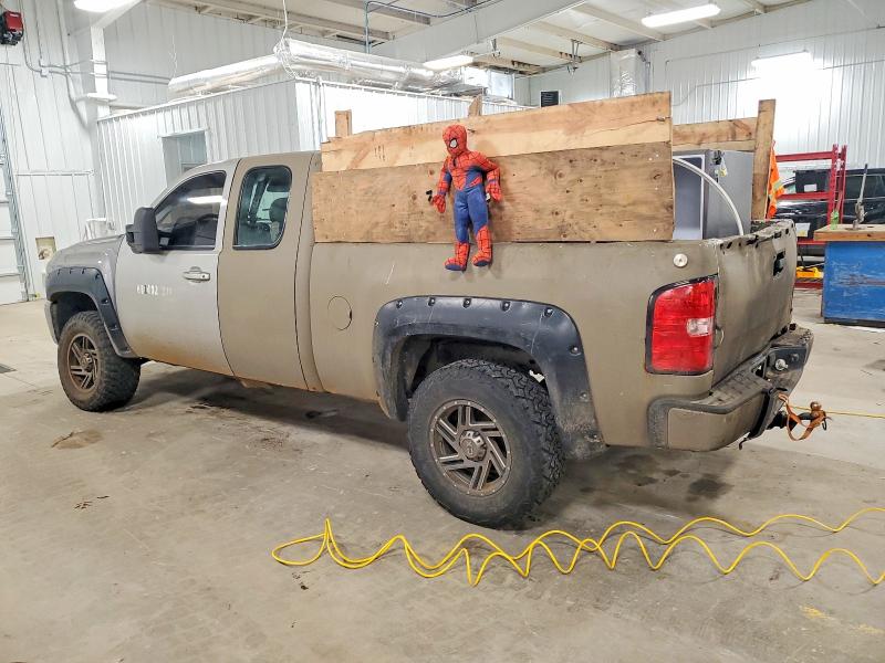 Photo 2 from auction – 2011 CHEVROLET SILVERADO with VIN 1GCRKPEA3BZ372670
