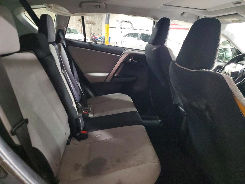 Photo 11 from auction – 2018 TOYOTA RAV4 with VIN JTMRFREV9JJ731777