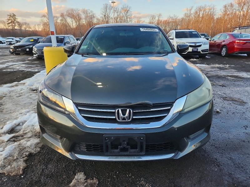 Photo 5 from auction – 2014 HONDA ACCORD SPO with VIN 1HGCR2F55EA222778