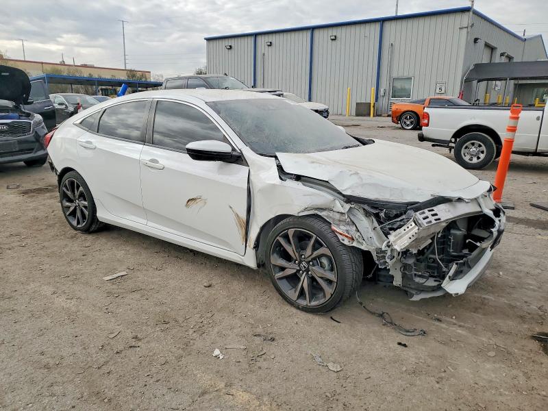 Photo 4 from auction – 2019 HONDA CIVIC with VIN 2HGFC2F86KH581269