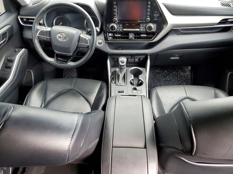 Photo 8 from auction – 2021 TOYOTA HIGHLANDER with VIN 5TDGZRAH3MS034904