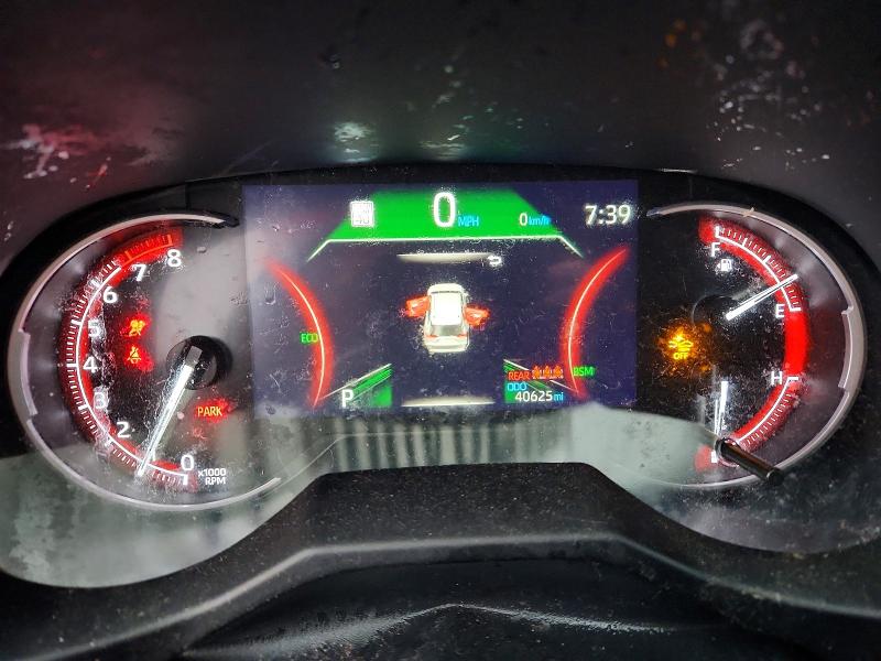 Photo 9 from auction – 2024 TOYOTA RAV4 XLE with VIN 2T3W1RFV2RW326356