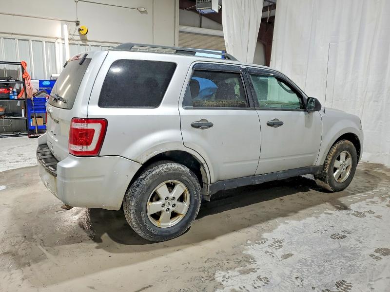 Photo 3 from auction – 2011 FORD ESCAPE XLT with VIN 1FMCU9D79BKC61210