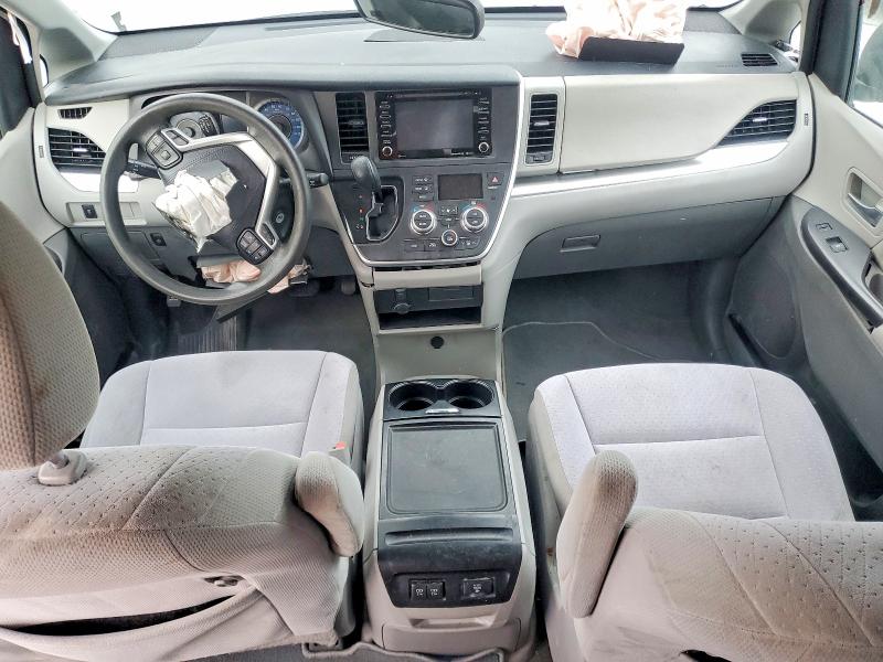 Photo 8 from auction – 2020 TOYOTA SIENNA with VIN 5TDKZ3DC5LS061706