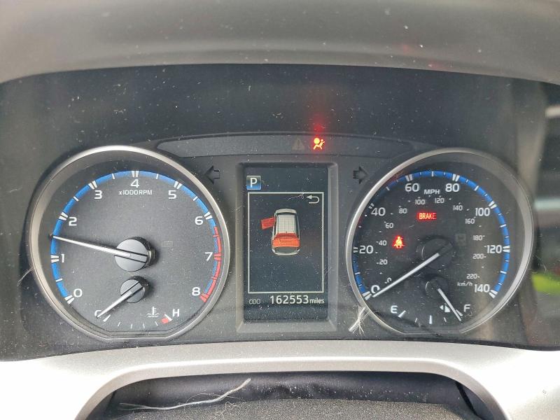 Photo 9 from auction – 2017 TOYOTA RAV4 LE with VIN JTMZFREV8HJ721459